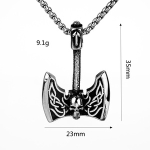 Yunnique Collar con colgante de hacha vikinga de acero inoxidable para hombre, diseño geométrico, estilo retro, para combinar con ropa - Product Image 5
