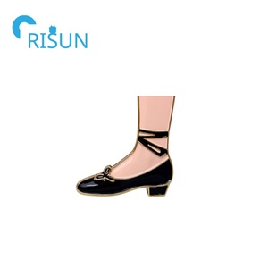 Fabricación Metal Pointe zapatos Pin personalizado bailarina zapatos de baile <span class=keywords><strong>zapatillas</strong></span> de Ballet esmalte solapa Pin broche Ballet zapato Pin insignia - Product Image 3