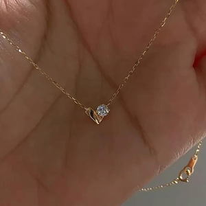 RINHOO Collana con ciondolo a forma di cuore con zirconi, minimalista e lussuosa, placcata in oro 18 carati, catena per clavicola, per donna, gioielli da matrimonio - Product Image 2