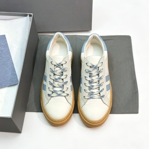 Zapatillas deportivas casuales de suela gruesa de goma suave con cordones de color contrastante, versátiles para ocasiones casuales y formales, calzado deportivo para mujer - Product Image 3