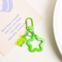 Porte-clés personnalisé en forme d'ours en gelée, breloque fantaisie en acrylique couleur bonbon, pentagramme, accessoires promotionnels en acier inoxydable