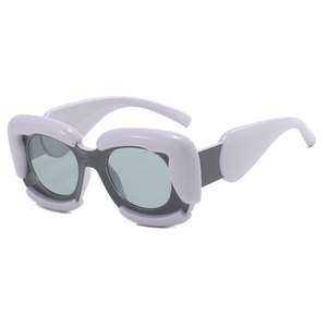 Lunettes de soleil unisexes tendance à monture carrée large et cerclée, avec verres UV400, légères, de haute qualité à prix abordable - Product Image 4