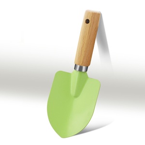 Ensemble de 3 pièces de <span class=keywords><strong>mini</strong></span> outils de jardinage pour enfants de couleur verte avec manche en bois personnalisable - Product Image 5