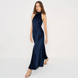 Vestido de Noche Elegante de Satén Francés de Alta Gama para Mujer, Transpirable, sin Mangas, con Cuello Halter, Ajustado a la Cintura, Ideal para Vacaciones - Product Image 3