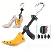 Ensanchador de Zapatos de Plástico Ajustable, Económico y Ecológico para Hombre