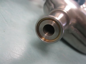 เซ็นเซอร์วัดการไหลของมวลแบบคอริโอลิส รุ่นใหม่ CMFS015M ขนาด 1/6 นิ้ว แบบ OEM Sanitary Tri Clamp สำหรับของเหลว/ก๊าซ/น้ำ - Product Image 4