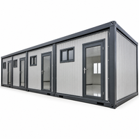 Camp de chantier préfabriqué en conteneurs, modules multiples connectés, portes vitrées, camp modulaire pour le personnel de chantier en zone isolée