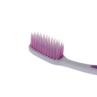 Brosse à dents souple à poils effilés et gratte-langue, poignée ergonomique antidérapante pour adultes, fabricant de brosses à dents ODM OEM