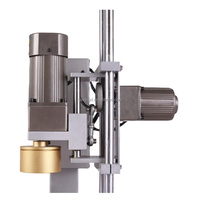 Nouvelle tendance semi-automatique bureau bouteille d'eau bouteille en verre capsuleuse bouchon à vis machine de capsulage avec grande remise