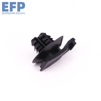 Fixations automobiles : Clip de fixation de câble en plastique, attache et clip auto, attache de pare-chocs en forme de sapin pour clips de câble