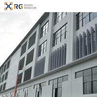 Parasol architectural persiennes en aluminium fixes usine professionnelle immeuble de bureaux décoration murale extérieure persiennes