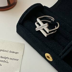 Anillo de Plata de Ley S925 con Diseño de Rayas, Anillo Abierto de Lujo con Incrustaciones de Circonitas Multicapa, Joyería Sencilla y Moderna - Product Image 5