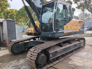 Excavatrice Hyundai 305LC-9T d'occasion d'origine coréenne, 30 tonnes, avec moteur Cummins, pompe et boîte de vitesses - Composants essentiels à vendre - Product Image 6