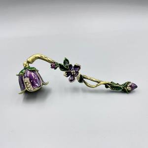 Spegnicandela Moderno Minimalista in Alluminio, Geometrico Contemporaneo, per Menorah, Accessorio Ebraico - Product Image 4