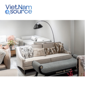 Canapé LYMINGTON. Tissu velours pelucheux. Fondation en bois de pin solide. Fabrication du Vietnam. Des prix réduits pour les grosses commandes. - Product Image 1