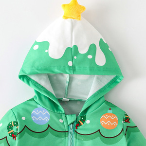 Nouveautés pour l'automne et Noël : Cardigan à capuche pour garçon, motifs festifs pour les fêtes - Product Image 3
