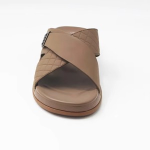 <span class=keywords><strong>Sandales</strong></span> arabes pour hommes en gros, <span class=keywords><strong>sandales</strong></span> saoudiennes, nouveau style décontracté, en cuir PU souple et résistant à l'usure, chappal à bout ouvert pour hommes - Product Image 3