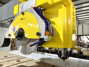 Máquina de Corte CNC de 5 Ejes TITAN PLUS 5+ para Fabricación de Encimeras de Cocina de Granito, Mármol <span class=keywords><strong>y</strong></span> Cuarcita - Product Image 4
