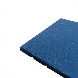 Dalles de sol en caoutchouc antibactériennes pour salle de sport, favorisant un environnement propre et hygiénique pour les visiteurs des lieux de fitness publics - Product Image 1