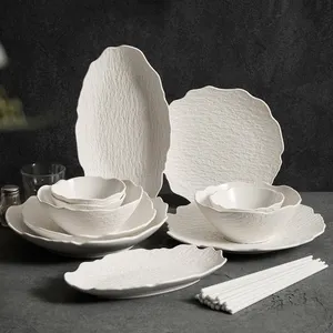 Bol en porcelaine blanche et noire unique du Portugal Plat en céramique Ensembles d'assiettes en poterie de Noël Vaisselle turque Ensemble de table