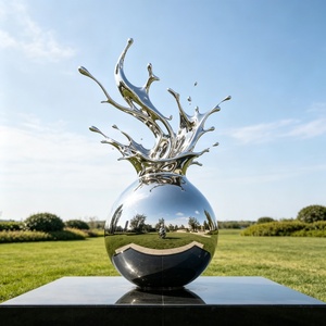 Escultura Moderna de Lujo en Acero Inoxidable con Tratamiento Anticorrosión, Gran Estatua de Arte Metálico Abstracto, Hecha a Mano y Personalizable para Espacios Urbanos - Product Image 5