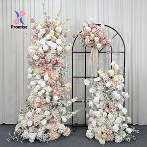 Arco de Flores Artificiales de Seda en Rosa Claro Realista para Decoración de Fondo de Boda Romántica - Product Image 1
