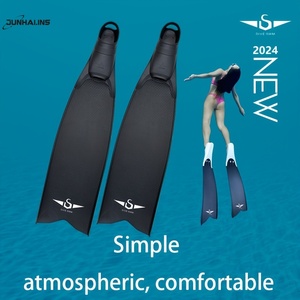 Aletas <span class=keywords><strong>de</strong></span> Natación y Buceo <span class=keywords><strong>de</strong></span> Calzante Completo OEM 2024 para Buzos <span class=keywords><strong>de</strong></span> Más <span class=keywords><strong>de</strong></span> 14 Años para Apnea y Enseñanza Subacuática Fabricadas con Material TPE PP Nuevo Producto - Product Image 2