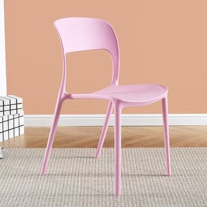 Chaises de <span class=keywords><strong>salle</strong></span> <span class=keywords><strong>à</strong></span> <span class=keywords><strong>manger</strong></span> en plastique design moderne bon marché colorées empilables d'extérieur en PP pour restaurant et café vente en gros - Product Image 3