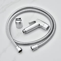Kit de Rociador de Bidé de Alta Presión de 2 Modos - Pistola de Chorro Cromada para Inodoro con Manguera y Soporte para Limpieza de Baños e Higiene Shattaf