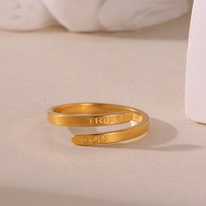 Anillos <span class=keywords><strong>de</strong></span> Pareja <span class=keywords><strong>de</strong></span> Acero Inoxidable Grabados y Personalizados con Palabras en Oro y Plata, Anillo Religioso <span class=keywords><strong>de</strong></span> Bendición y Oración con la Frase 'Confía en <span class=keywords><strong>Dios</strong></span>' para Joyería <span class=keywords><strong>de</strong></span> San Valentín - Product Image 5