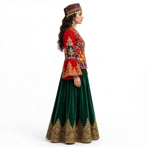 Nouvelle robe maxi traditionnelle afghane Kuchi pour femmes, en velours brodé avec dentelle et boutons naturels, idéale pour les mariages, les fêtes et les occasions décontractées - Product Image 5