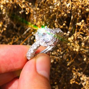 Anillo de Bodas de circonita cúbica redonda de moissanita imitada, anillo de compromiso Chapado en platino para mujer, joyería antideslustre - Product Image 3