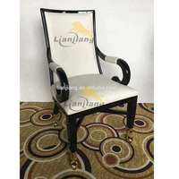 Vente en gros de chaises de jeu confortables chaises de casino solides en cuir véritable chaises de machine à sous avec roues