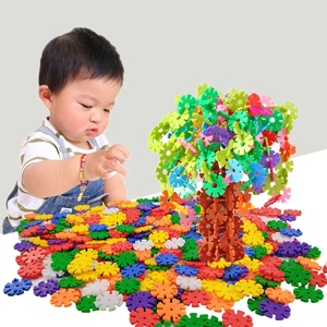 Bloques de construcción de copos de nieve para niños, juguetes de bloques de plástico entrelazados para <span class=keywords><strong>aula</strong></span>, creativos y educativos, venta al por mayor - Product Image 4