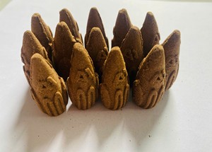 Handmade Organic Agarwood <b>Cone</b> <b>Incense</b> Eco-Friendly Natural Oud Aromatherapy Long-lasting Wholesale Custom Logo Private Label - Product Image 2
