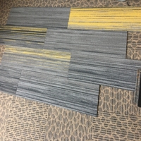 Hôtel de luxe PP commercial commercial tapis chemins bureau PVC sol carré jacquard résidentiel moquette carreaux