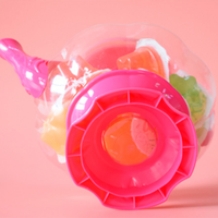 Minicrush Gelée de fruits assortis en pot théière rose pour filles, en plastique transparent, emballée en mini-gobelet