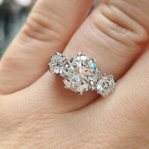 Anello di Diamanti F1751 per Donna, Classico Anello di Fidanzamento con Diamante Naturale Taglio Brillante Rotondo, Colore G, Gioiello in Diamante Bianco - Product Image 2