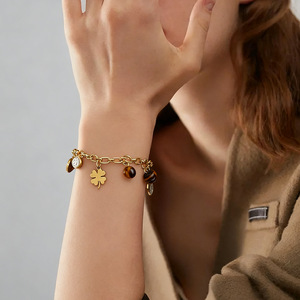 European Style Gold Plated Charm <b>Bracelet</b> With Four Leaf <b>Clover</b> Heart Rhinestone Pendant For Women Gift Jewelry Autumn Winter - Product Image 1