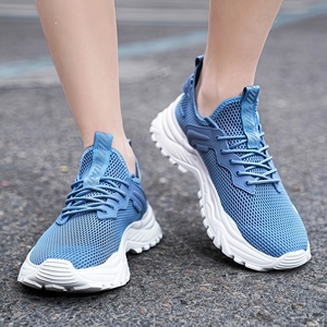 Chaussures de course en mesh pour hommes, grandes tailles, respirantes, légères, baskets décontractées, semelle antidérapante en PVC pour les trajets quotidiens et le jogging - Product Image 6