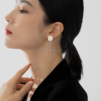 Rosaeflora "The Summer Breeze" Boucles d'oreilles à pompon décoratives chinoises en argent sterling 925 véritable et coquillage naturel, bijoux fins