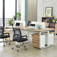 Poste de travail de bureau moderne personnalisable pour 4 personnes, table de bureau en bois avec cloison et armoire