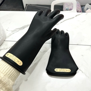 <span class=keywords><strong>PPE</strong></span> sarung tangan karet kelas 00 kulit elektrik terisolasi OEM keamanan tegangan rendah - Product Image 1