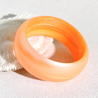 Pulseras y Brazaletes de Acrílico Transparente Brillante con Diseño de Vetas de Seda Suave y Efecto Pastel Caramelo, Joyería de Moda 2027, Brazalete Ancho de Resina Gruesa