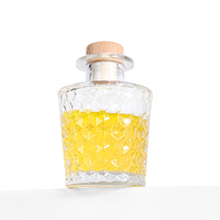 Bouteille diffuseur à roseaux en verre transparent de 100 ml pour l'aromathérapie à domicile avec emballage élégant et bouchon