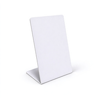 Support de carte NFC vierge blanc en PVC en forme de L pour affichage de table sans contact, certifié ISO14443A CE RoHS, modèle NTAG215