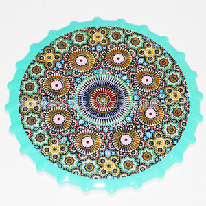 Mantel Individual Redondo de Cerámica Dehua con Diseño Floral, Mantel Individual para Mesa con Estampado en Relieve, Antideslizante y Resistente a las Manchas - Product Image 1