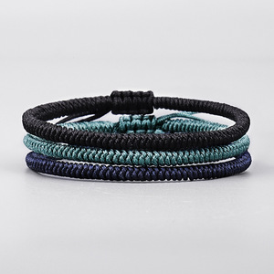 Vendita calda con <span class=keywords><strong>nodo</strong></span> di diamante intrecciato con cordoncino rosso Love braccialetto alla moda tibetano puntino portafortuna elemento cinese braccialetti per donna uomo - Product Image 3