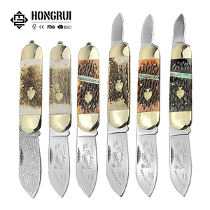 Coltello Pieghevole OEM Personalizzabile in Acciaio Damascato a Doppia Lama per Sopravvivenza, Caccia e <span class=keywords><strong>Campeggio</strong></span> con Design in Osso di Bue - Product Image 1