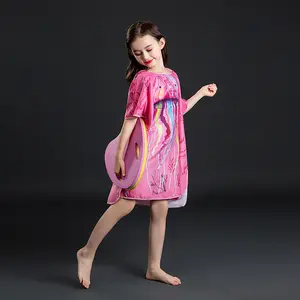 Wholesale New Design Print Hooded Cape Bath Towel Microfiber Wearable Bath Towel Beach Bathrobe For Children